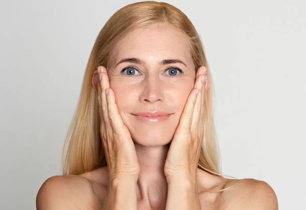 Visage féminin